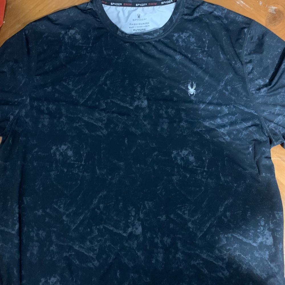 Spyder Men's Black rashgaurd shirt
